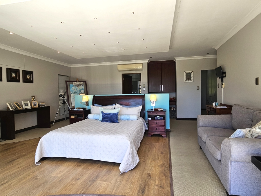 4 Bedroom Property for Sale in C Place Eastern Cape